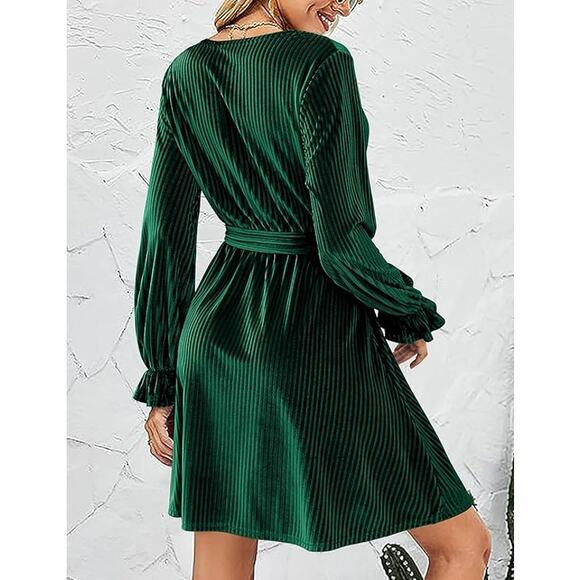 NEW Emerald Green Velvet Velour Dress Long Sleeve V Neck Dress - Picture 2 of 11